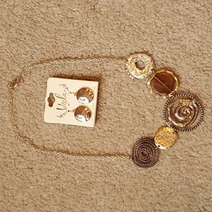 Silver, gold & rose gold necklace and earrings set. *New paparazzi*